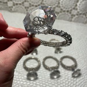 Set of 6 jewelled “diamond ring 💍 “ napkin rings
